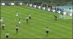 Roberto Mancini ha appena servito di tacco Pavel Nedved...