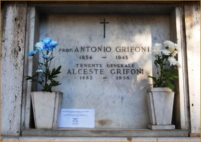 File:Tomba Grifoni.jpg