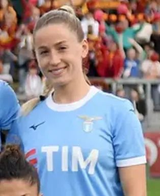 File:Asworth-Clifford Lucy.jpg