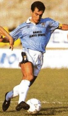 File:Gabriele Pin a.jpg