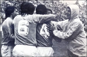 06dic81d.jpg