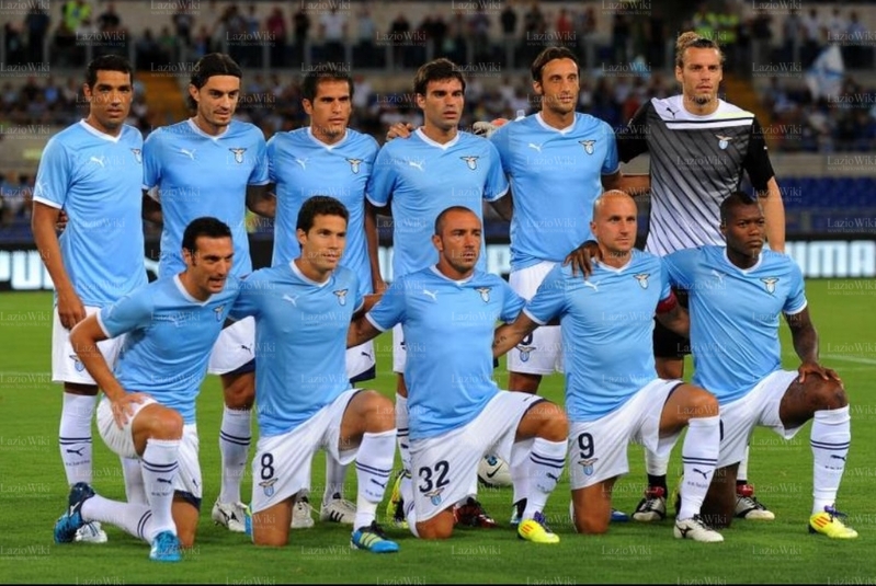 File:11ago2011Formazione.jpg
