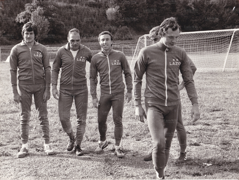 File:Ritiro1976x.jpg