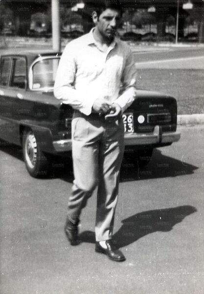 File:RosarioDIVincenzo196869.jpg
