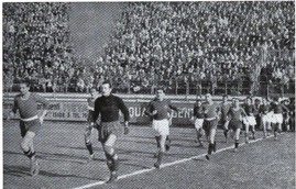 L'entrata in campo delle squadre