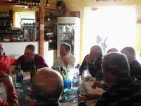 In senso orario: Mosci, Corradini, Graziani, Puccillo, Sterbini e Volpi (seminascosti), Vuerich e Marchiori (di spalle)