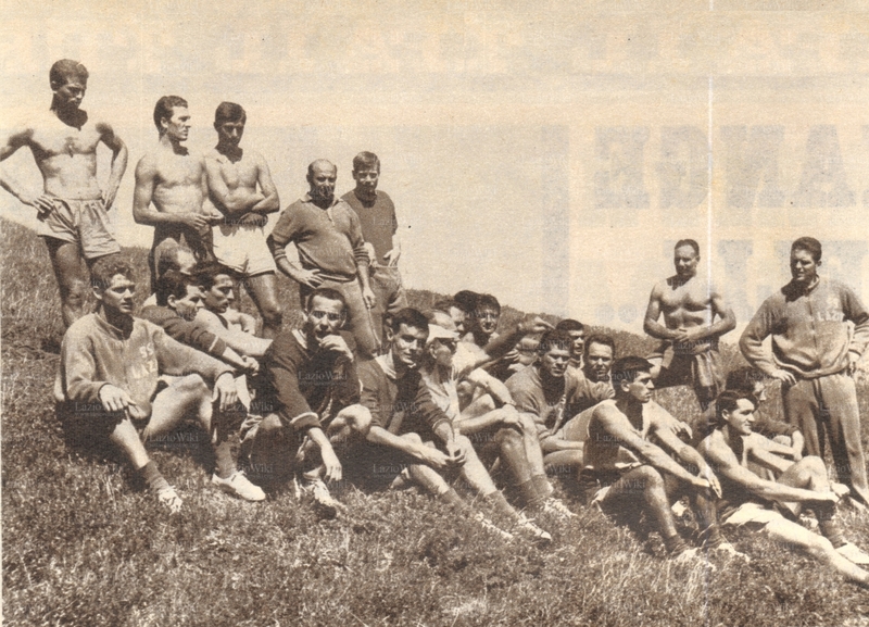 File:Ritiro1960Squadra.jpg