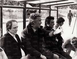 La panchina laziale: Ziaco, Maestrelli, Bezzi, Ferrari e Di Chiara (chinato)