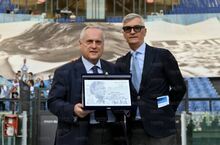 Claudio Lotito e Massimo sotto la "Curva Maestrelli"