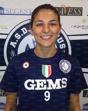 Cely Gayardo - Olimpus 2017-18.jpg