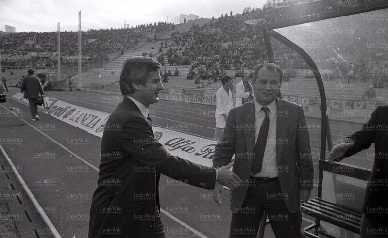 File:10nov1985Allenatori.jpg