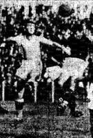 Salatin colpisce di testa durante Torino-Lazio 1-1 del 15 ottobre 1933.