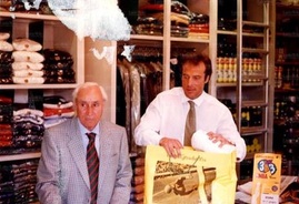 Gradella nel suo negozio (Gent. conc. Sigg. Uber e Massimo Gradella)