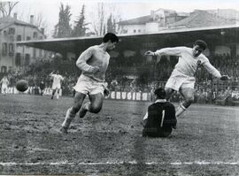 Janich e Pezzullo impegnati da un attaccante patavino