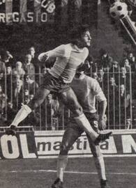 Wilson spazza di testa