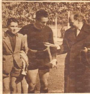 11apr48f.jpg