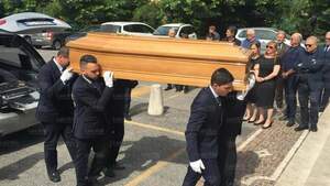 NelloGovernato funerale.jpg