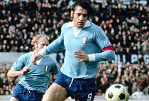 Chinaglia cecco juve 75.jpg