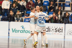 C5 2015-16 Abbracci.jpg