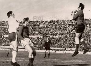 1969-70 Bari - Lazio 0-0,.jpg