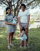 Con la moglie Connie e due figli