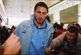 Dino Baggio all'arrivo in Polonia