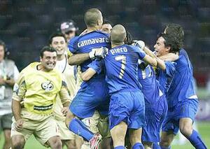 PeruzziWC06.jpg