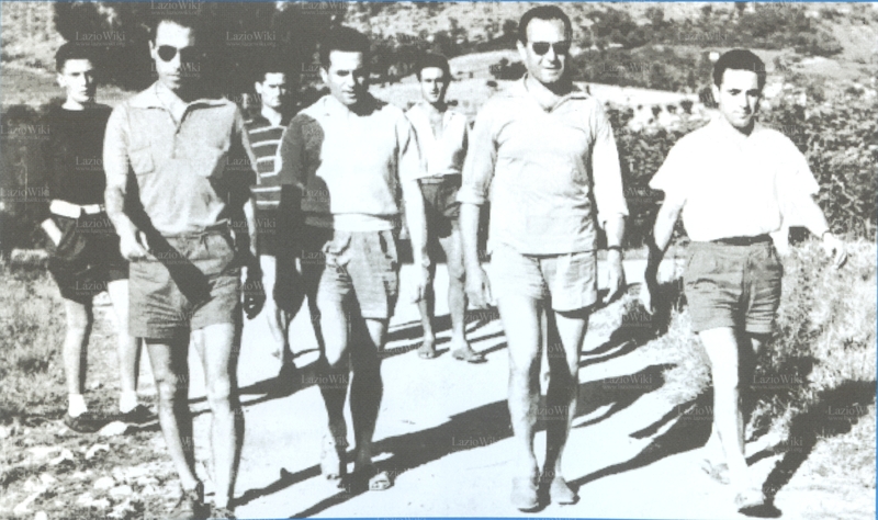 File:Ritiro1951Gruppo.jpg