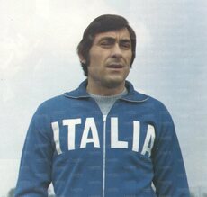 Pulici con la divisa della Nazionale