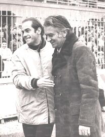 Lo scambio dei saluti trai due allenatori