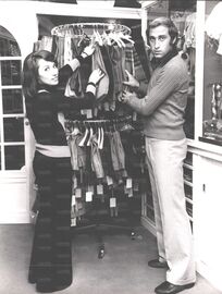 In negozio con la consorte