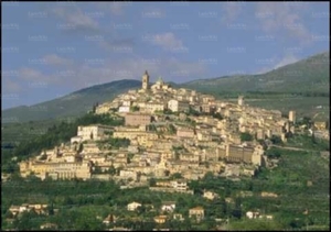 Trevi nell'Umbria veduta.jpg
