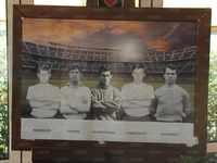 Il poster dedicato ai giocatori scomparsi