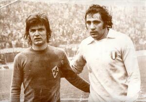 13gen75chinaglia antognoni.jpg