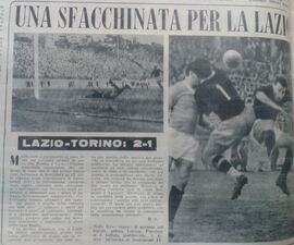 In alto il gol di Larsen; Puccioni non ci arriva. In basso una respinta aerea di Sentimenti (IV)