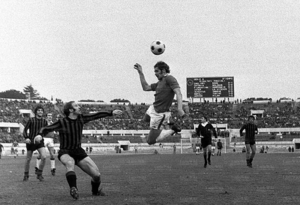04apr71chinaglia.jpg