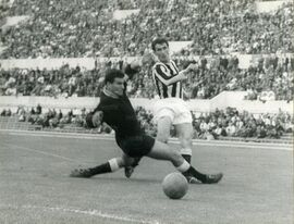 L'ex Pinti cerca di superare Cei