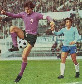 Ciccio Cordova osserva Giancarlo Antognoni