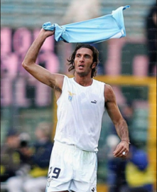 Esulta dopo un gol al Palermo