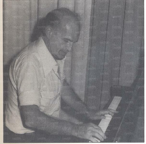 File:Sandro Ciotti pianista.jpg