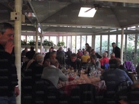 Una panoramica della sala