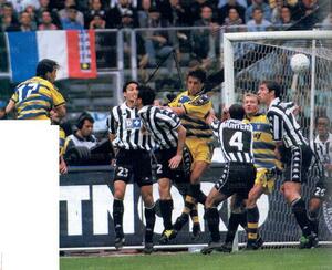 Cannavaro gol annullato.jpg