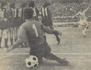 12ott75 punizione.jpg