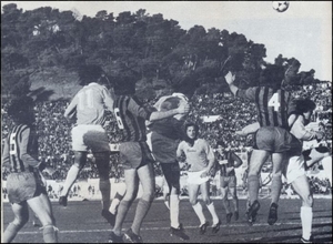 13dic81d.jpg