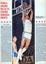 Un articolo sul cestista tratto da una rivista