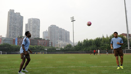 Ogenyi Onazi e Felipe Anderson