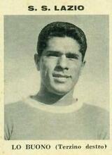 Una figurina raffigurante il difensore biancoceleste