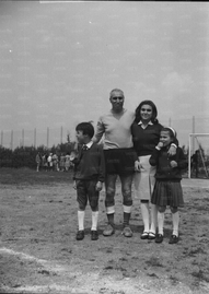 Prima di un derby Vecchie Glorie in compagnia di 3 dei 5 figli