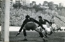 Bredesen in azione in area granata