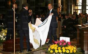 Ugolongofunerale.jpg